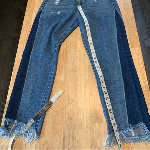 Hidden Jeans Two Tone Distressed Raw Hem Jeans Size 25 - Picture 14 of 14